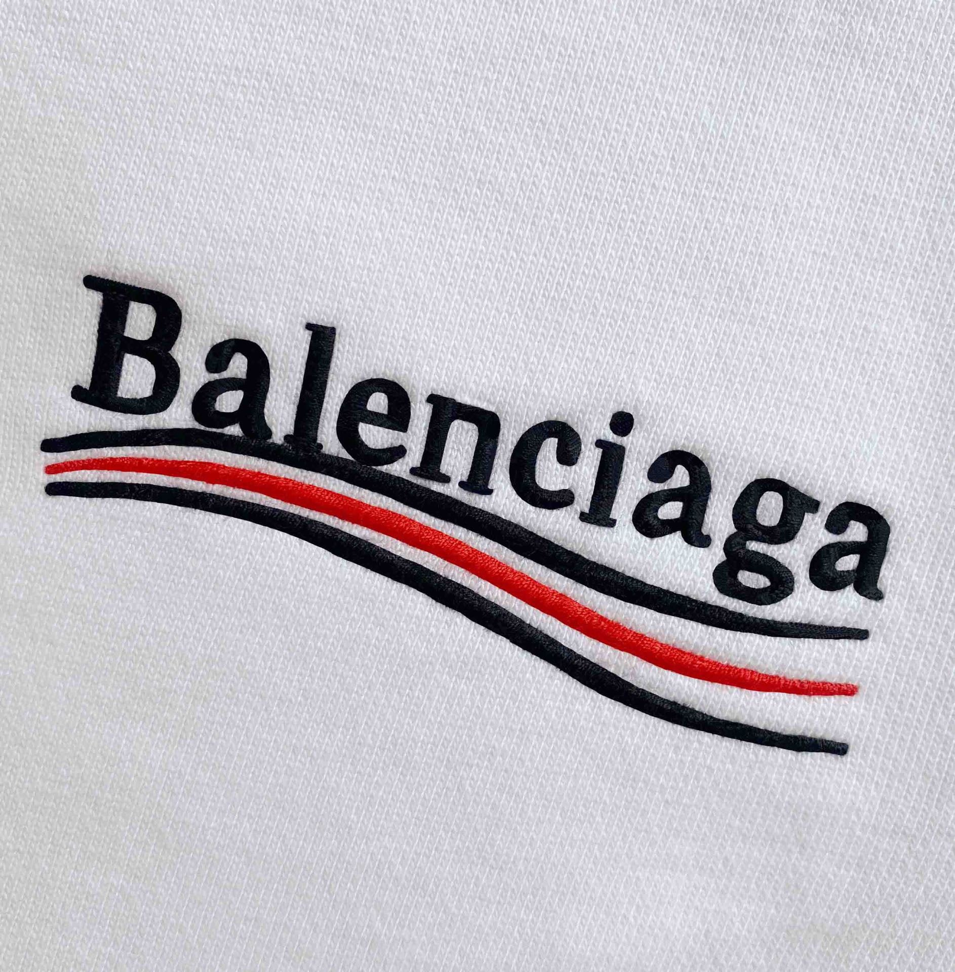 Ba1en*iaga Shorts