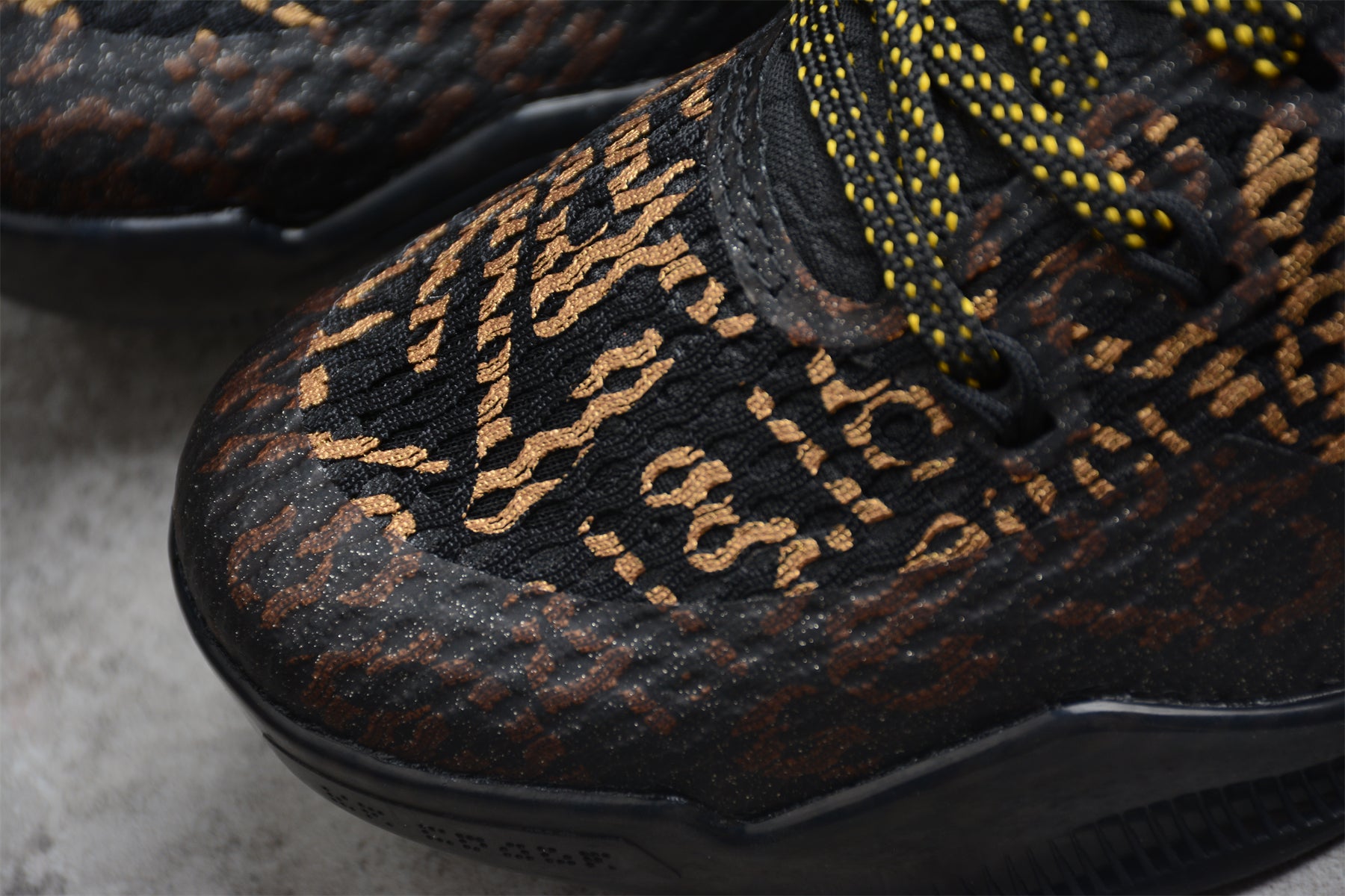 NIKE KOBE 11 x MAMBA DAY