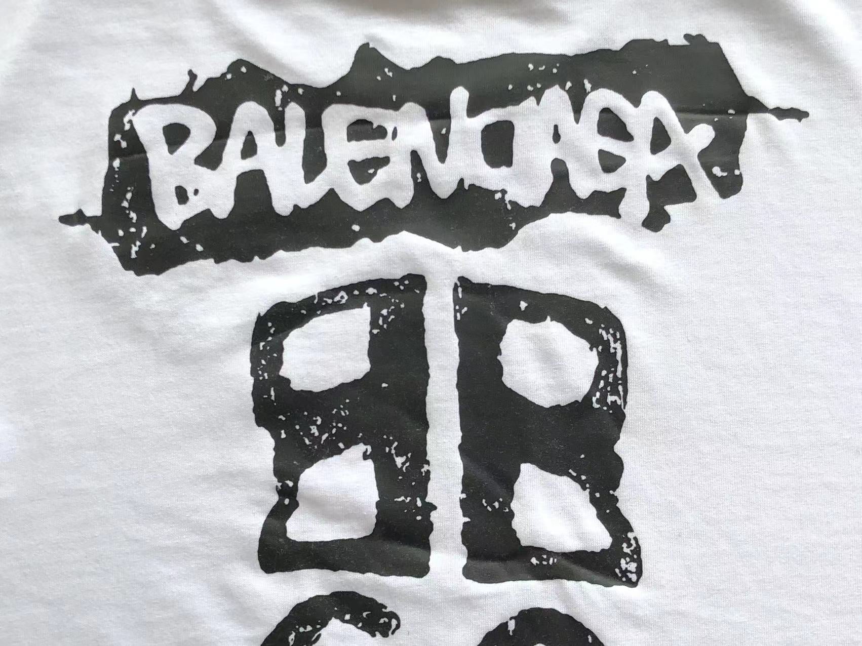 Gvc*1 x Ba1en*iaga T-shirt