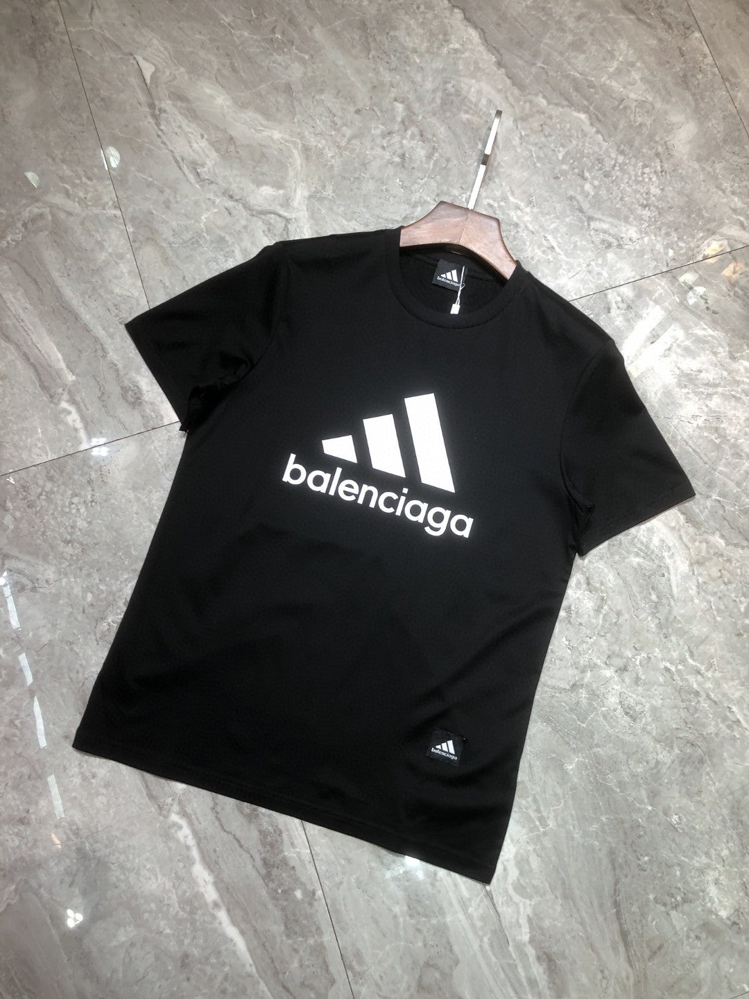 Ba1en*iaga T-shirt