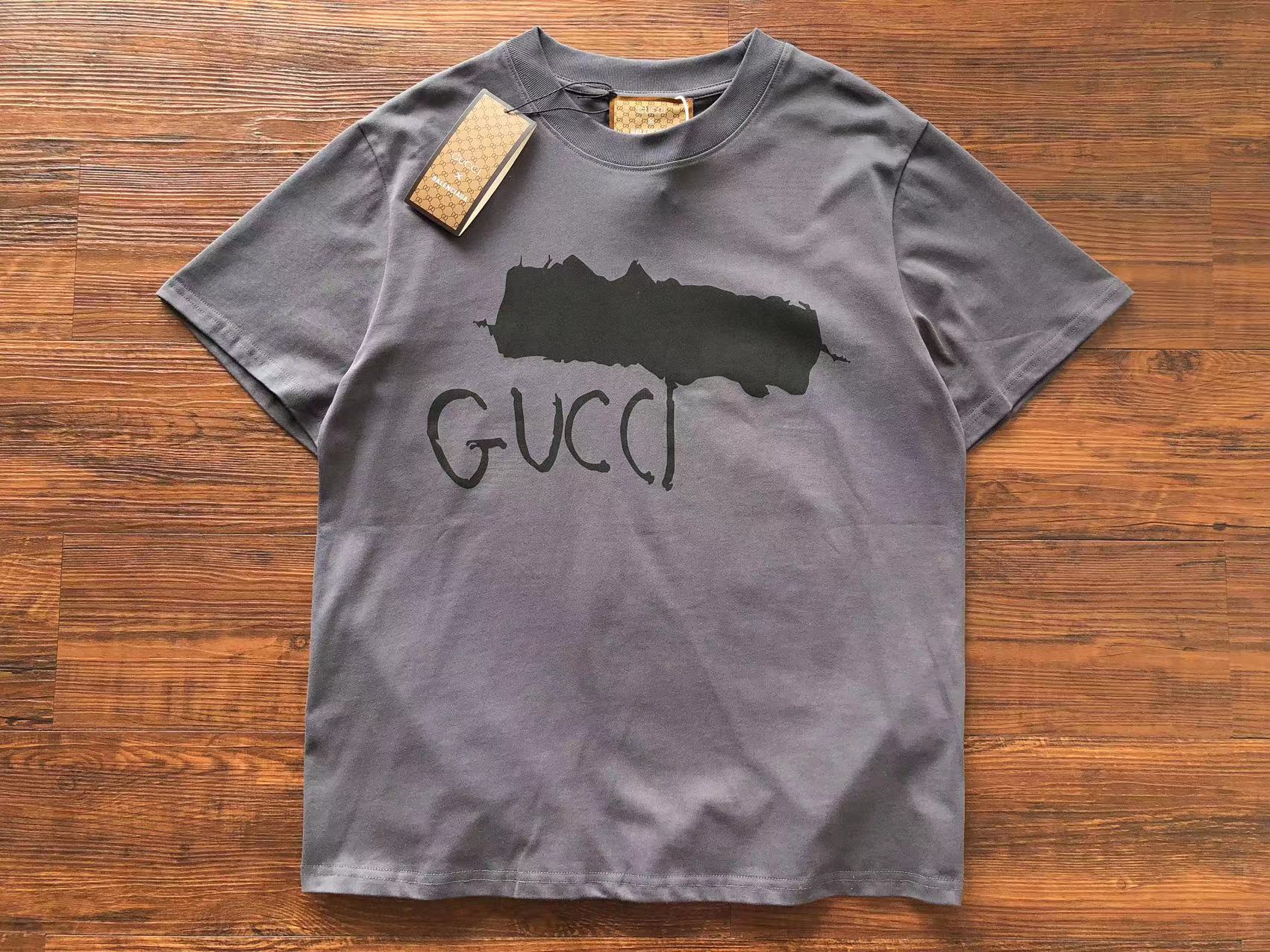 Gvc*1 x Ba1en*iaga T-shirt