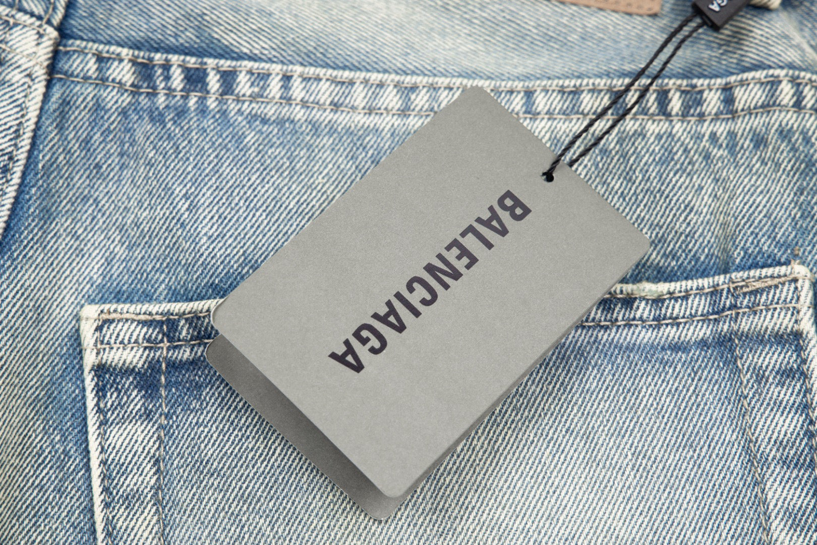 Ba1en*iaga Jeans