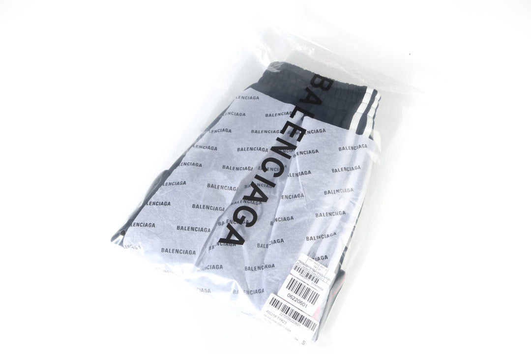 Ba1en*iaga Shorts
