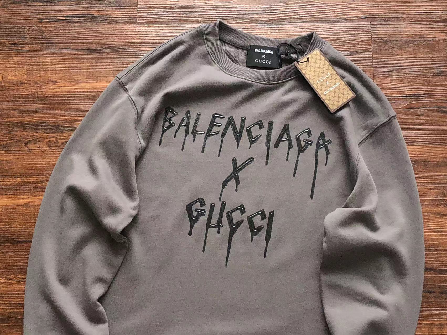 Gvc*1 x Ba1en*iaga Sweatshirt