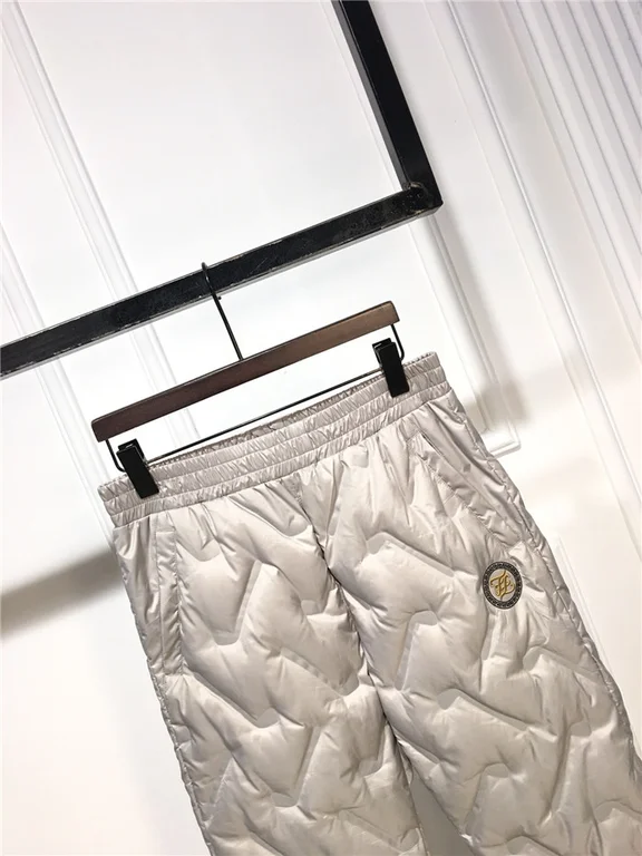 2022fw F**di Down Pants