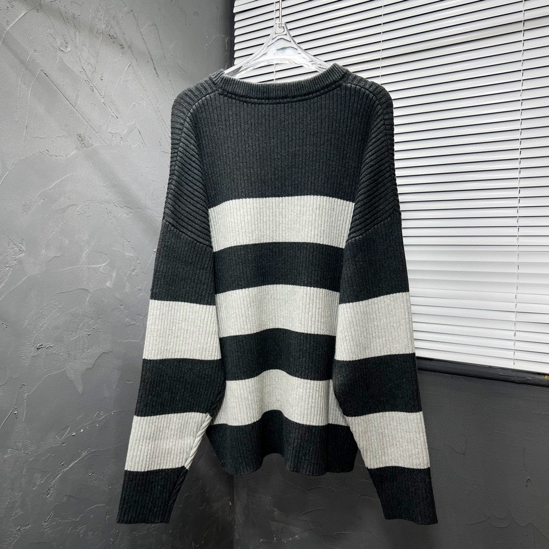 Ba1en*iaga Sweater
