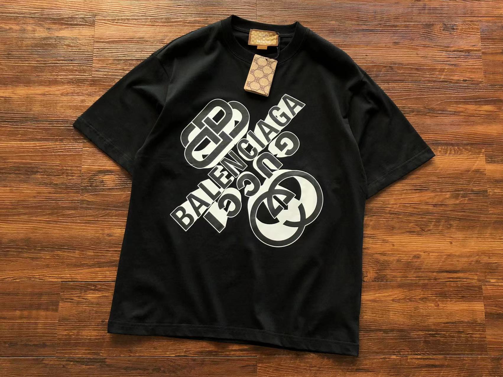 Gvc*1 x Ba1en*iaga T-shirt
