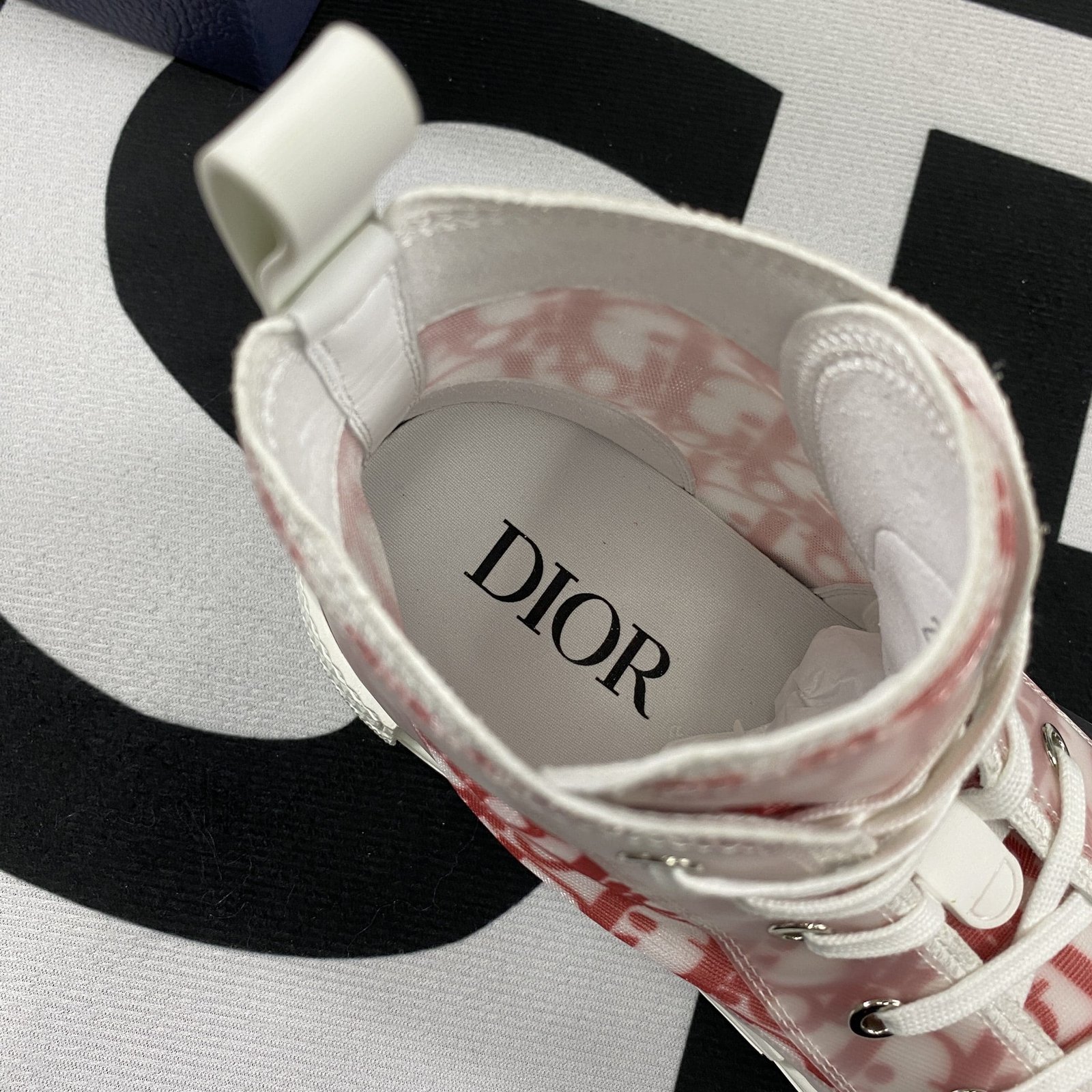 D10r B23 High Top Sneaker 13