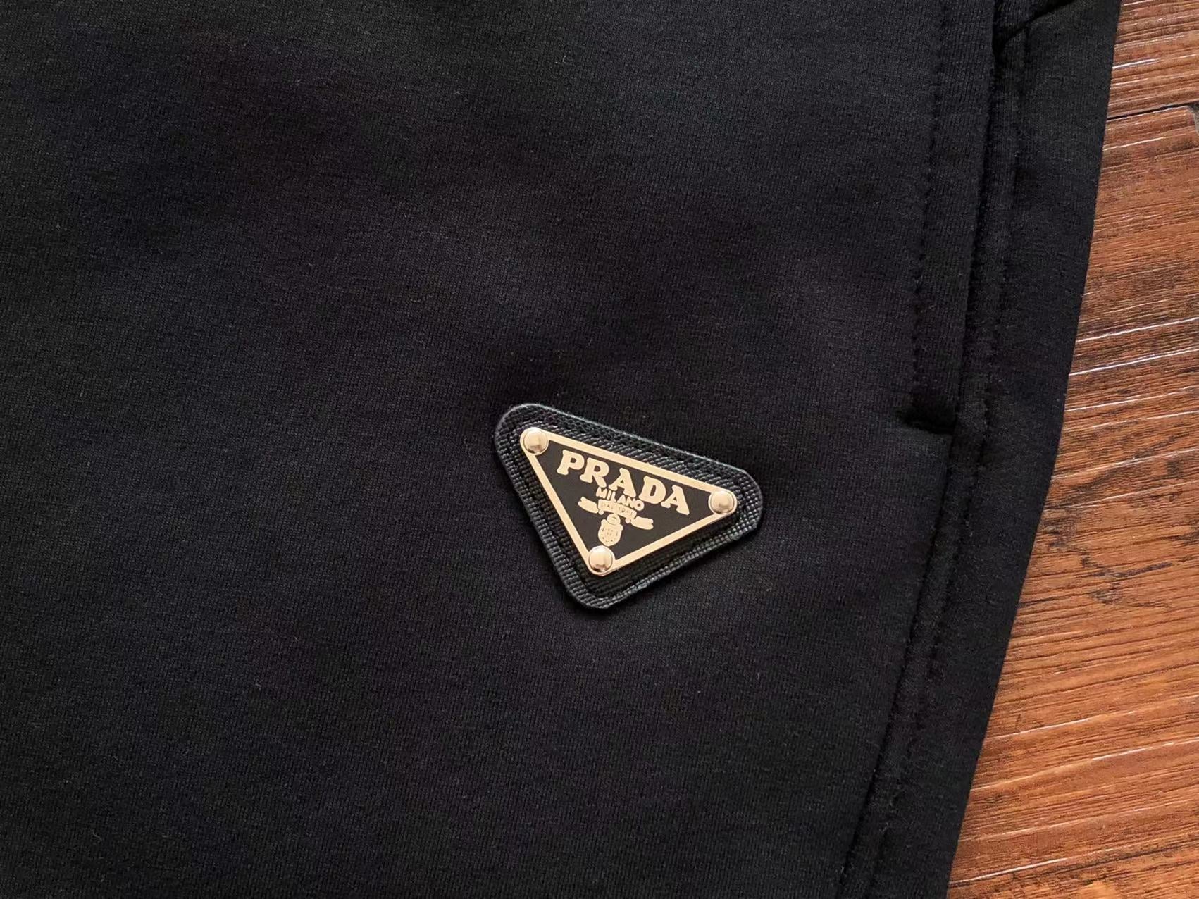 Pra*a Sweatpants