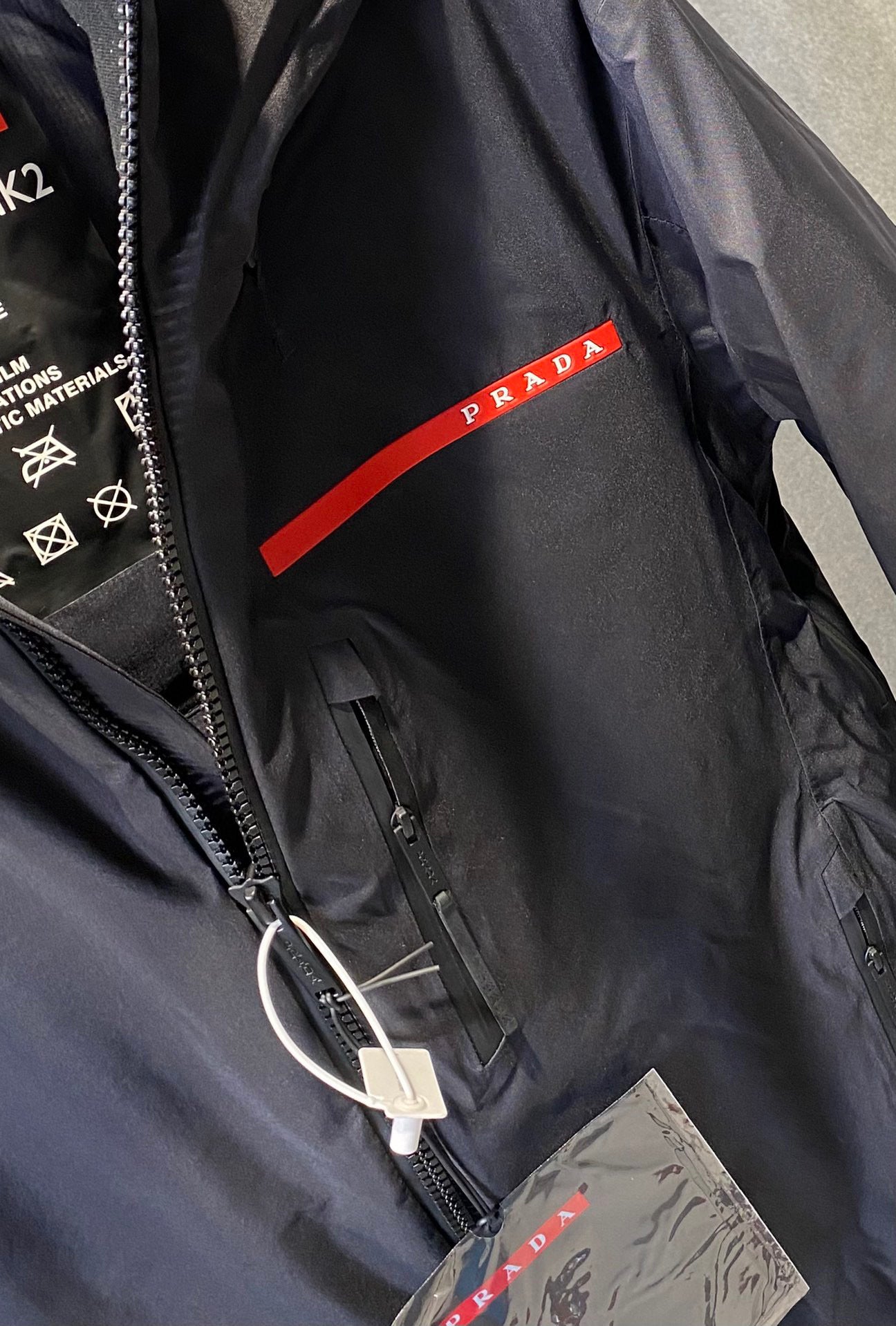 Pra*a Jacket