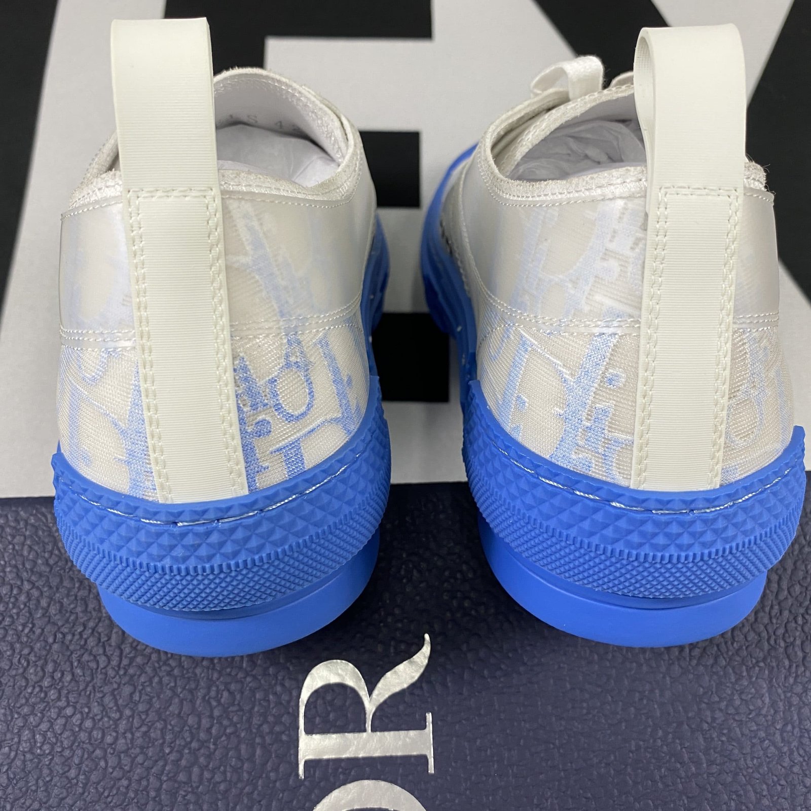 D10r B23 High Top Sneaker 5
