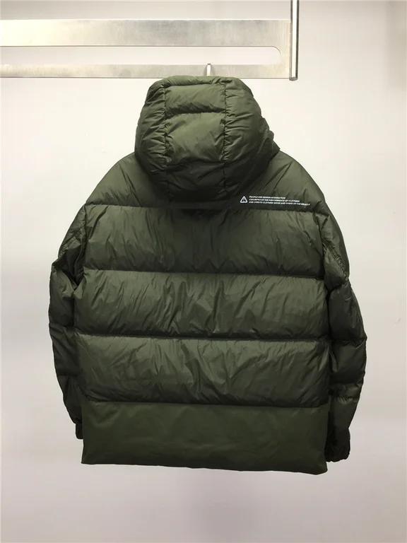 2021fw F**di Dwon Jacket