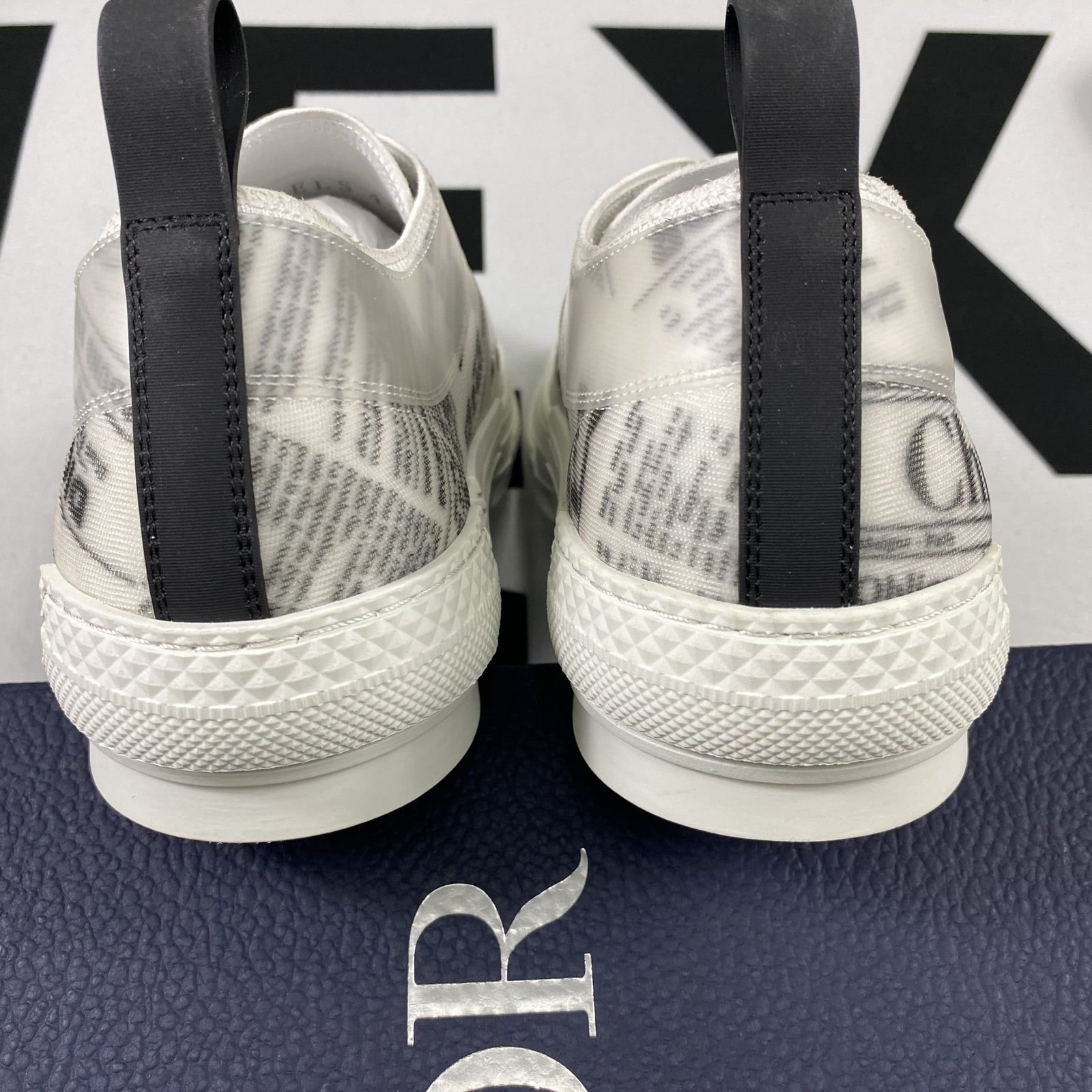 D10r B23 High Top Sneaker 10