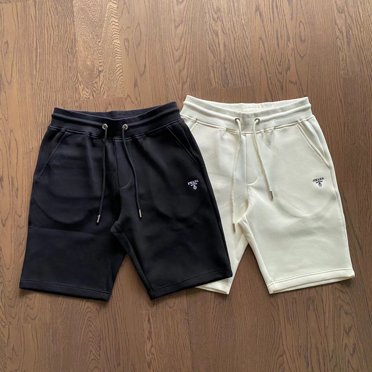 Pra*a Shorts
