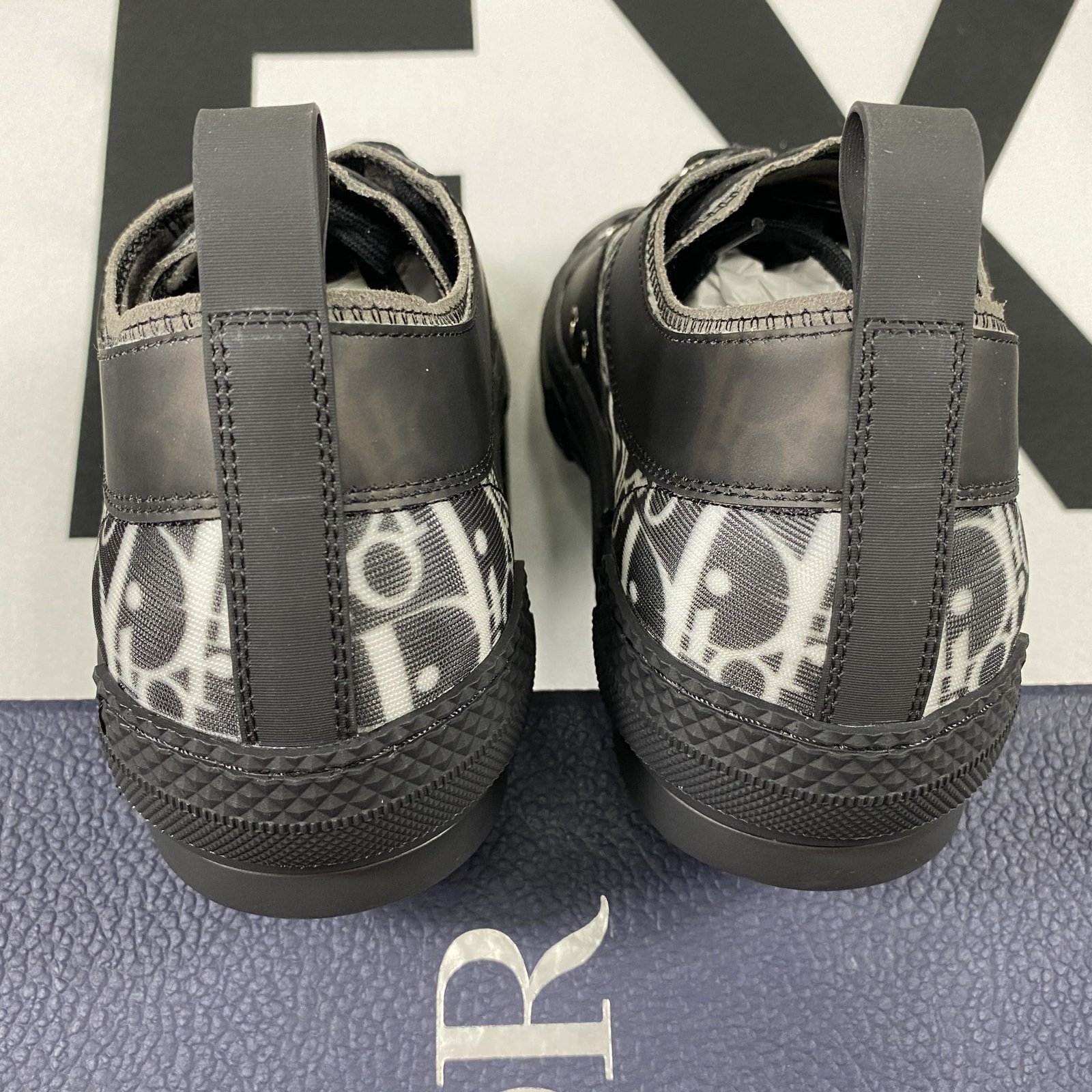 D10r B23 High Top Sneaker 3