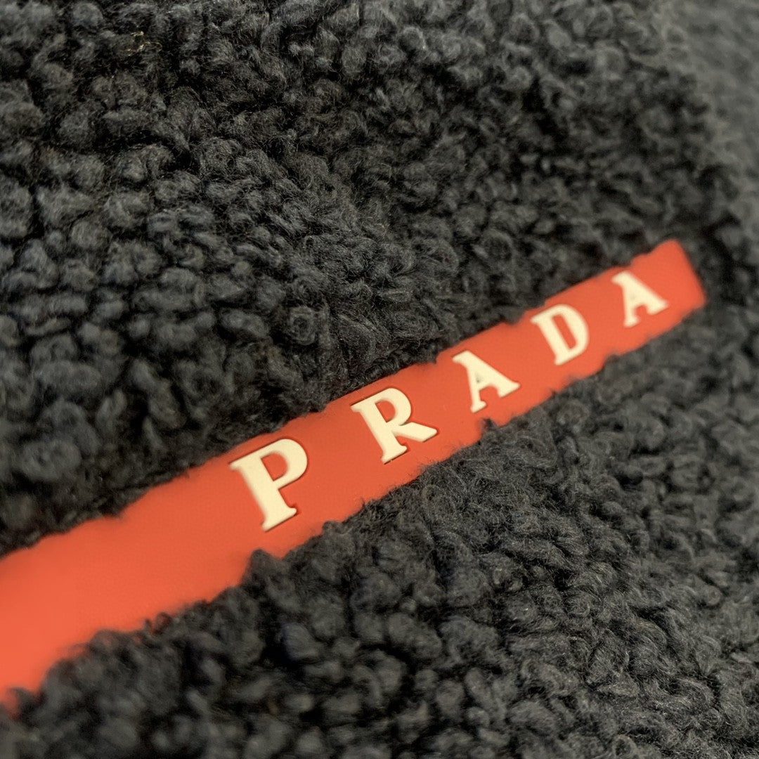 Pra*a Jacket