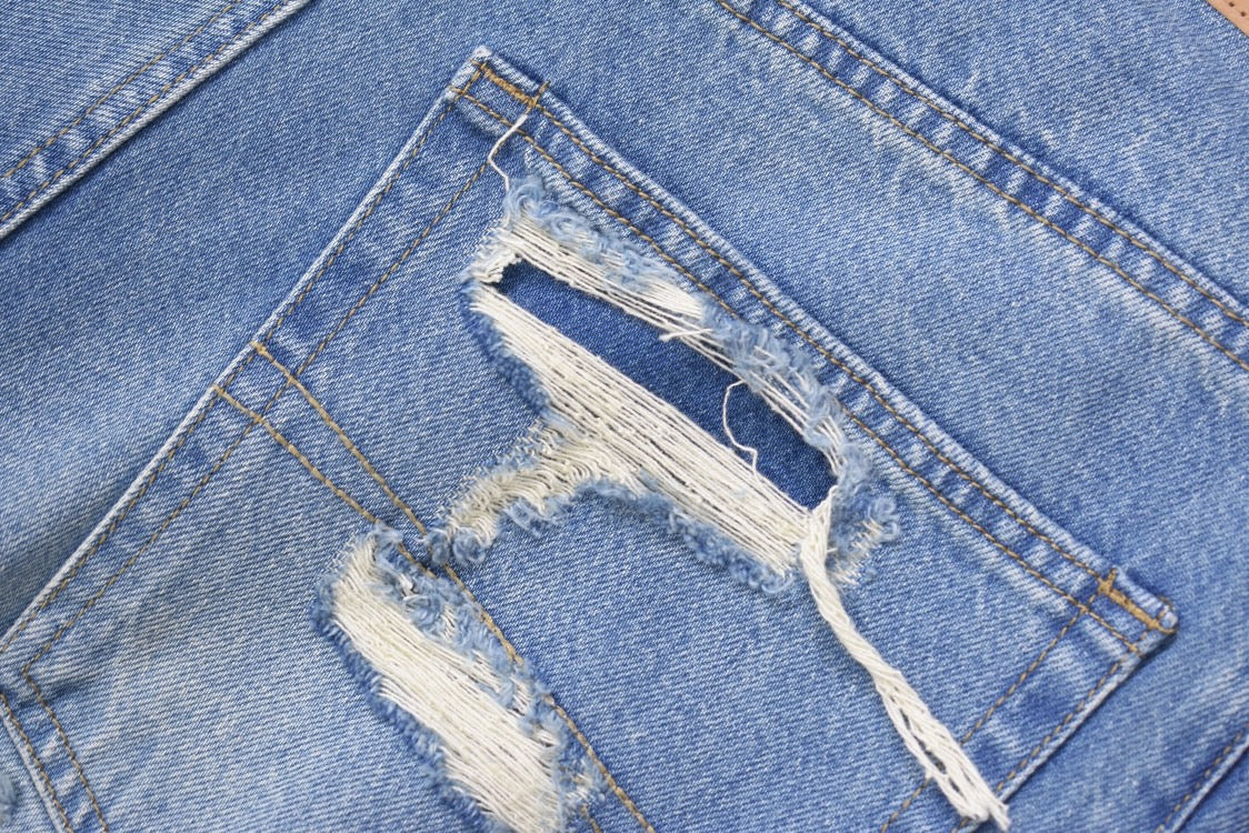 Ba1en*iaga Jeans