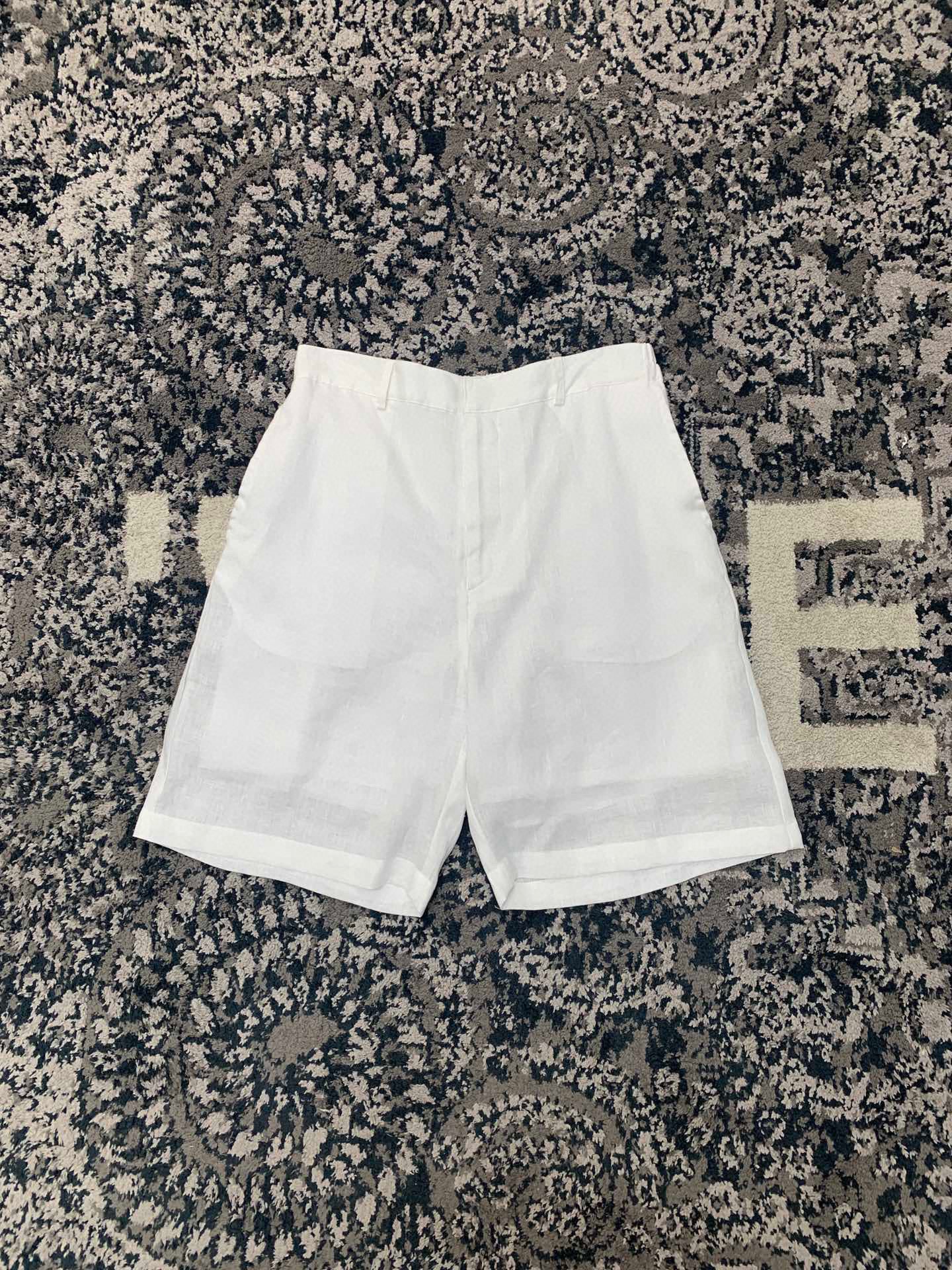 Pra*a Shorts