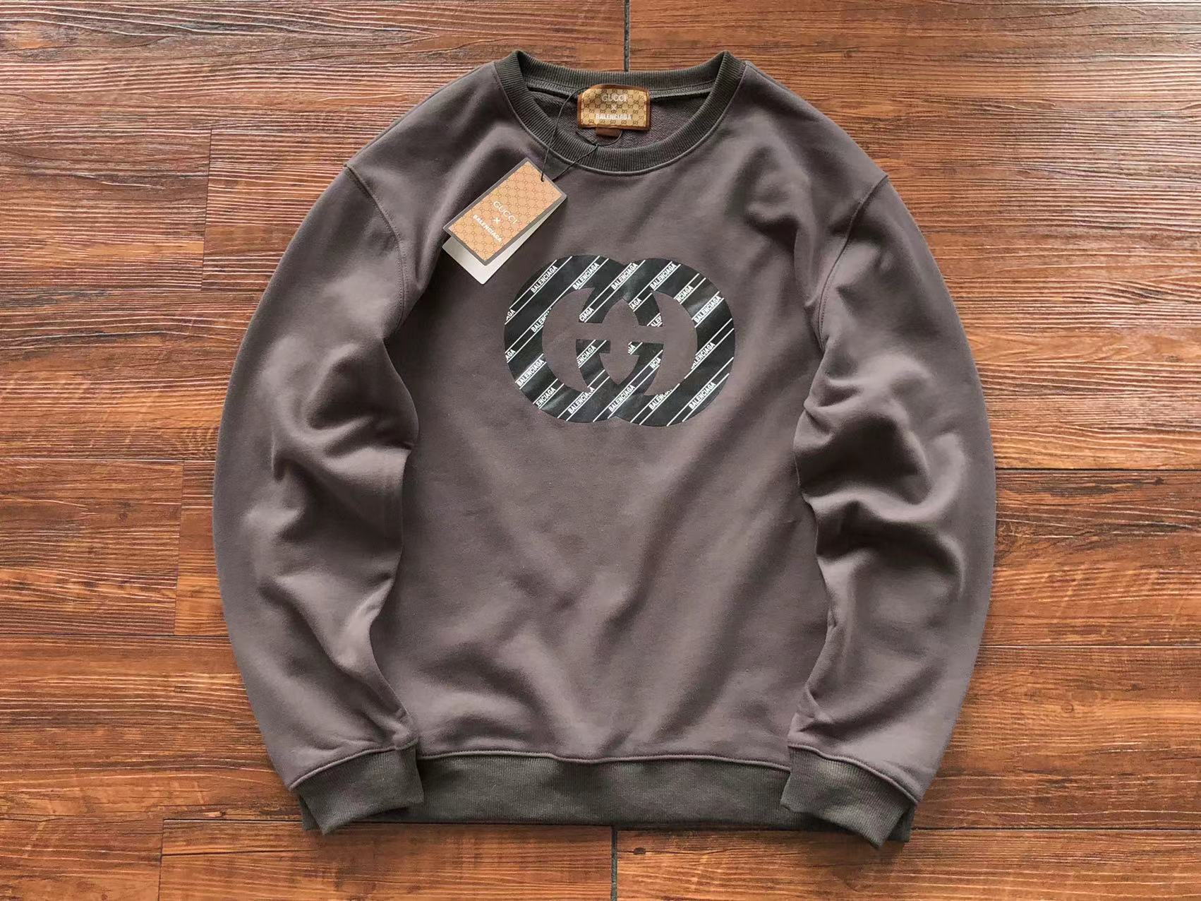 Gvc*1 x Ba1en*iaga Sweatshirt