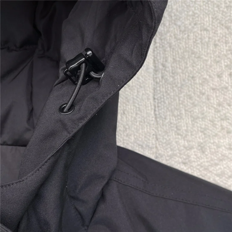 2021fw F**di Dwon Jacket