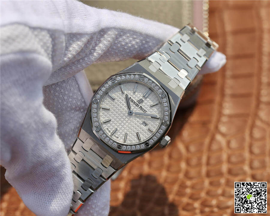 Replica Audemars P1g*et Royal Oak 67650 1:1 Best Edition JF Factory D1am0nd Bezel