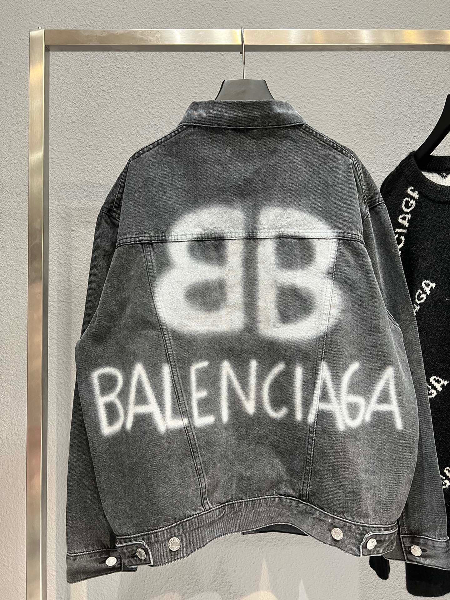 Ba1en*iaga Jacket