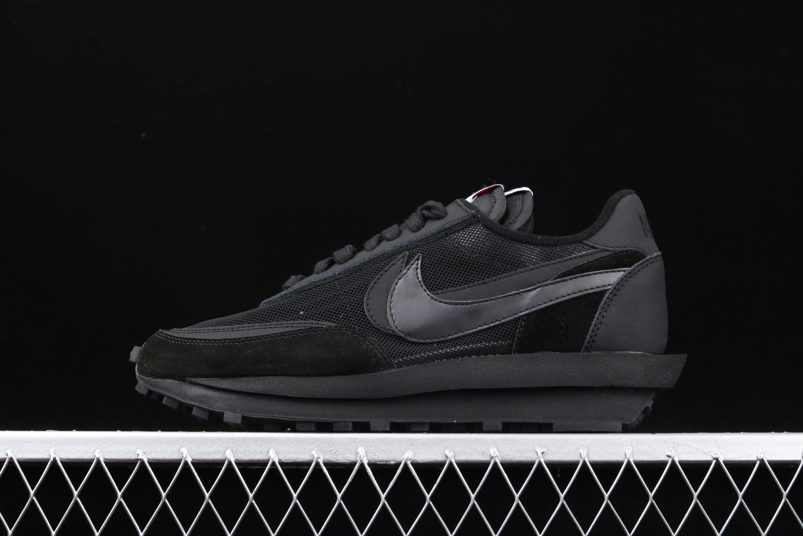 Sacai x Nk LVD Waffle Daybreak, White Black Nylon