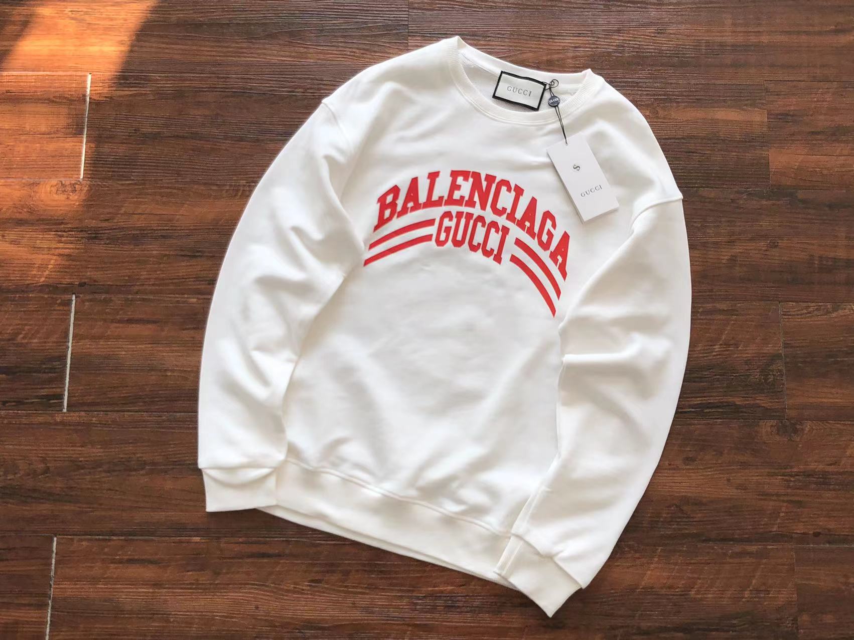 Gvc*1 x Ba1en*iaga Sweatshirt