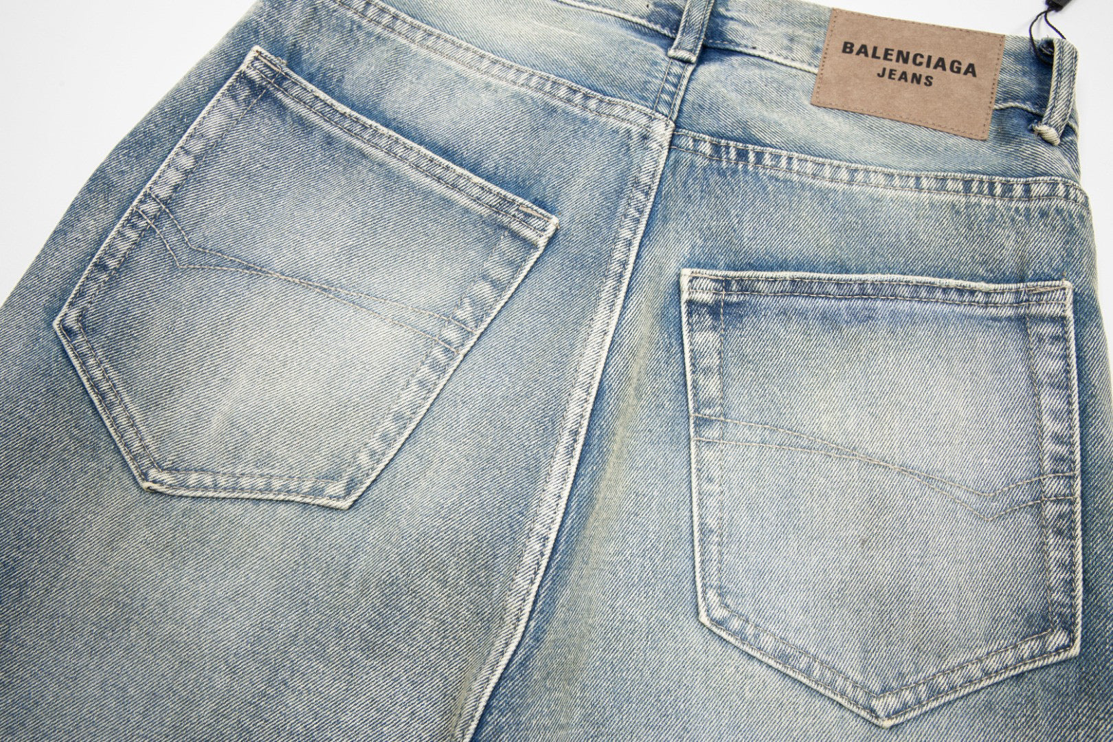 Ba1en*iaga Jeans