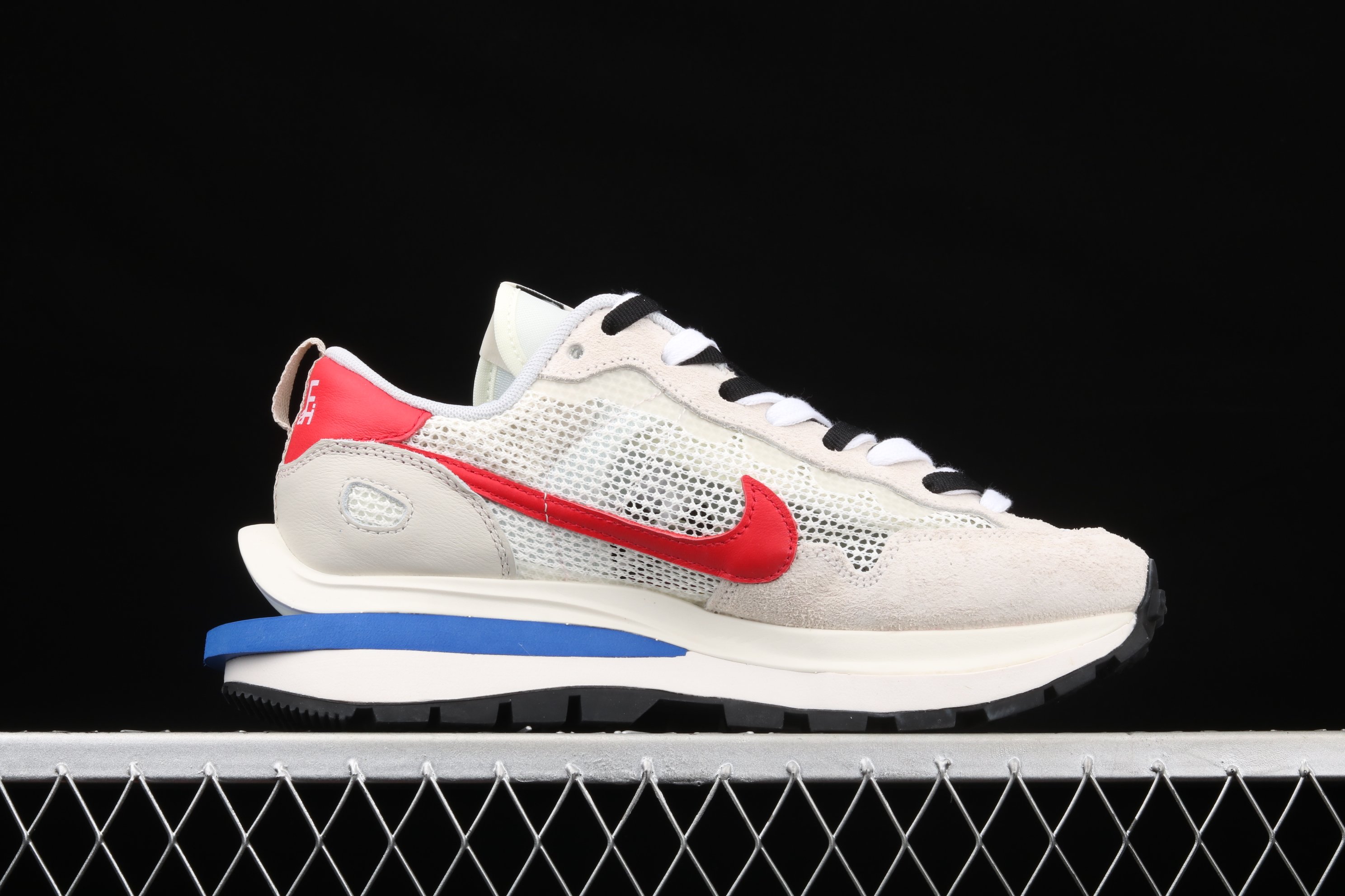 Sacai x Nike LVD Waffle Daybreak Wine Red