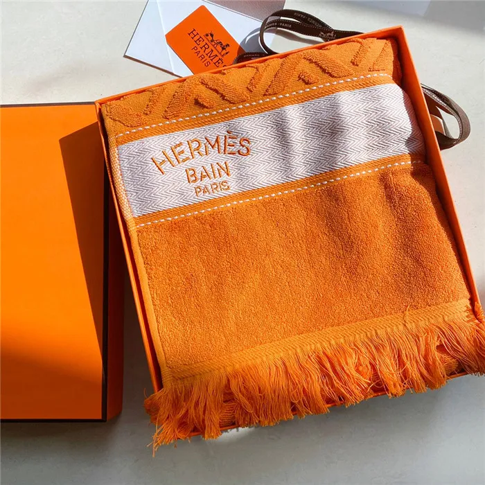 H**me5 Bath towel