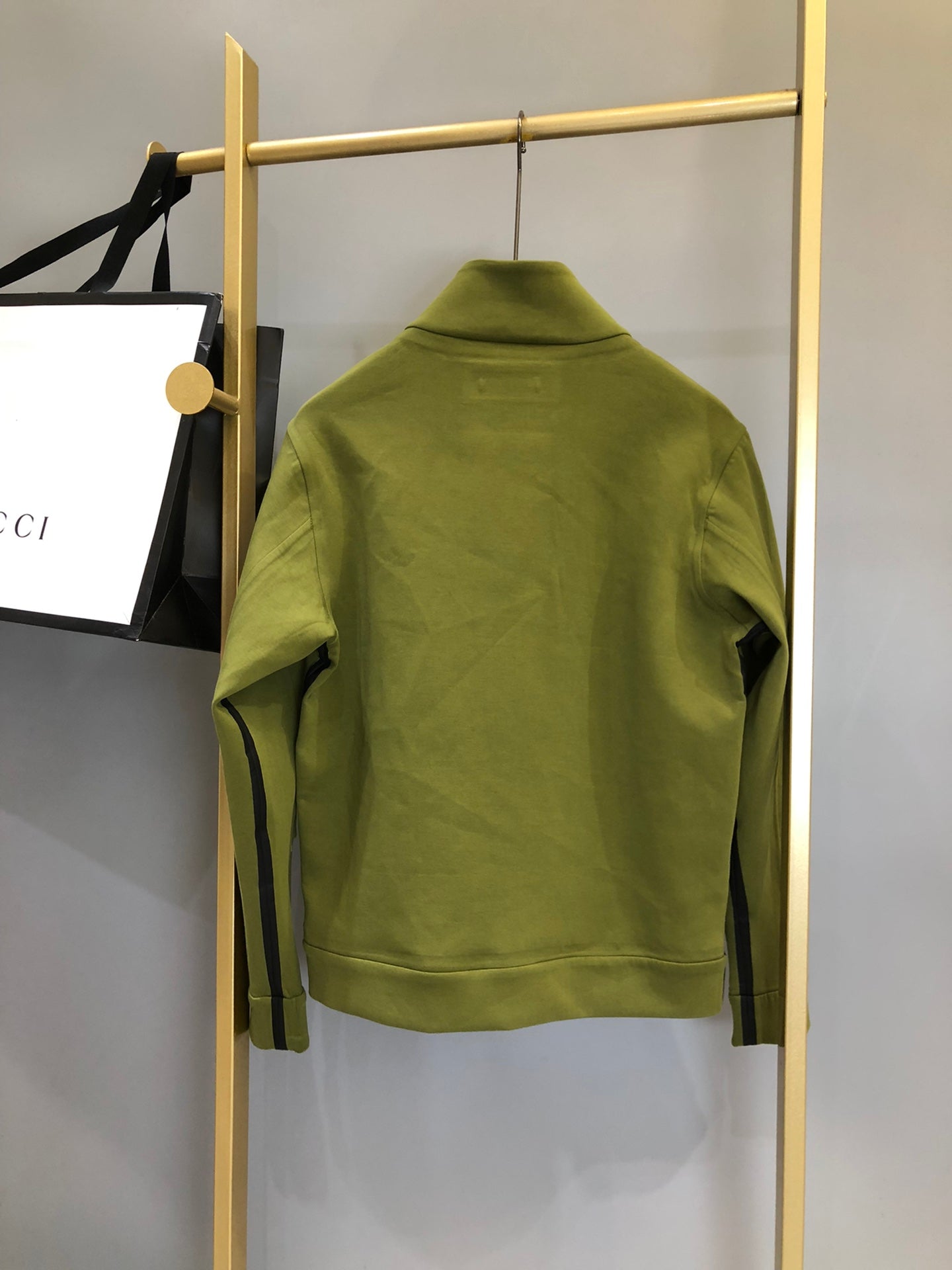 Pra*a Jacket