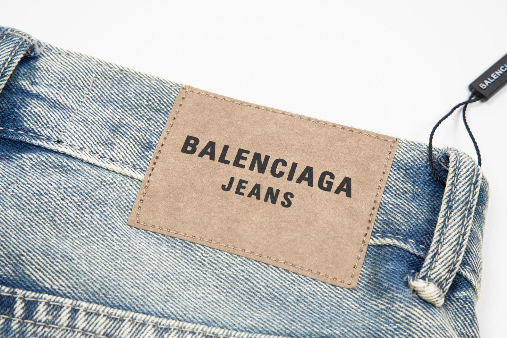 Ba1en*iaga Jeans