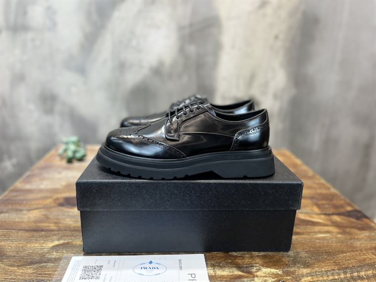 Pra*a BRUSHED LEATHER DERBY BROGUE SHOES SHOES   PRS033