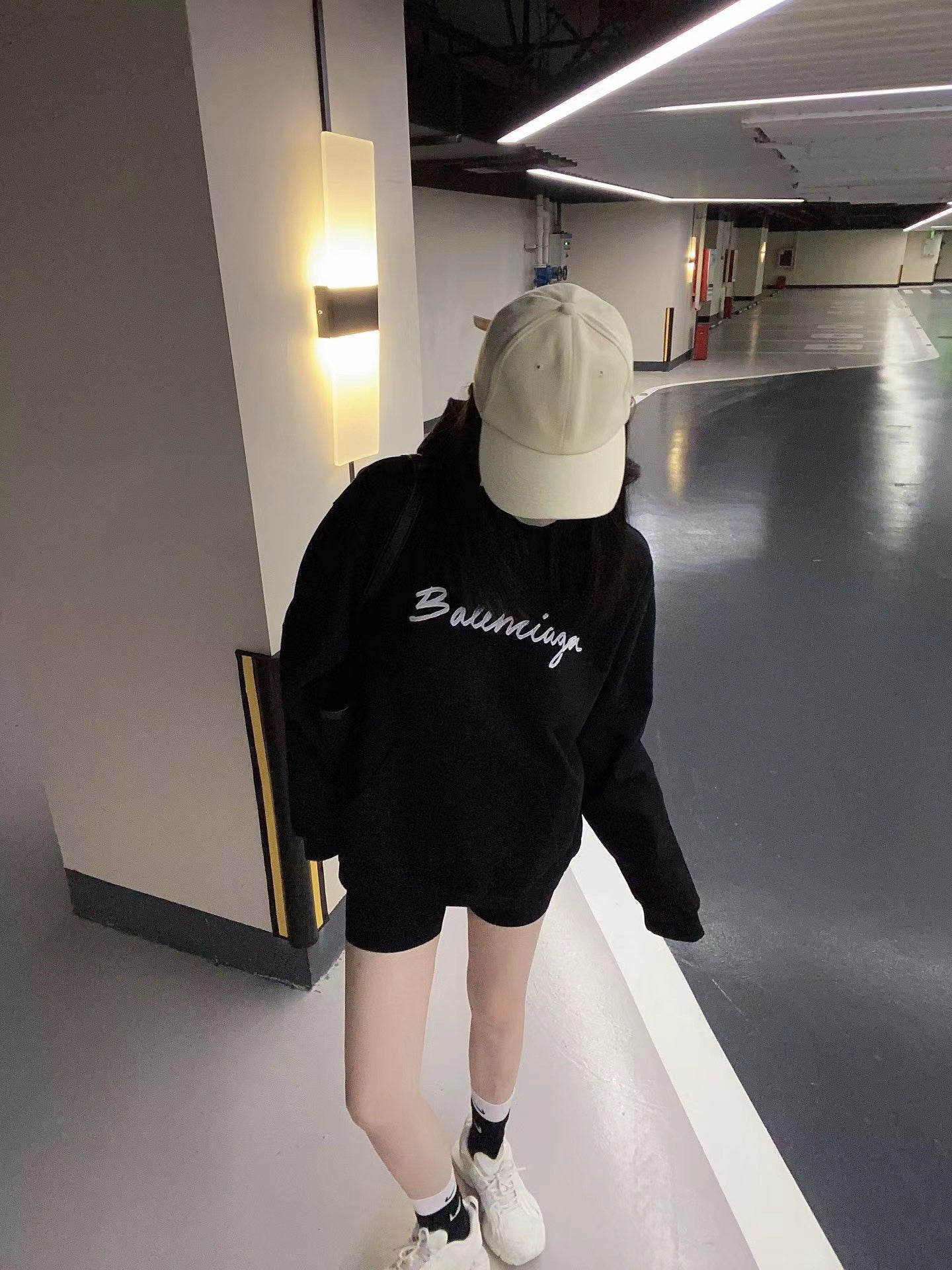 Ba1en*iaga Hoodie