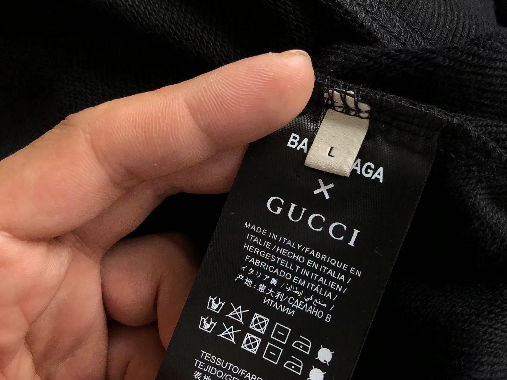 Gvc*1 x Ba1en*iaga Sweatshirt