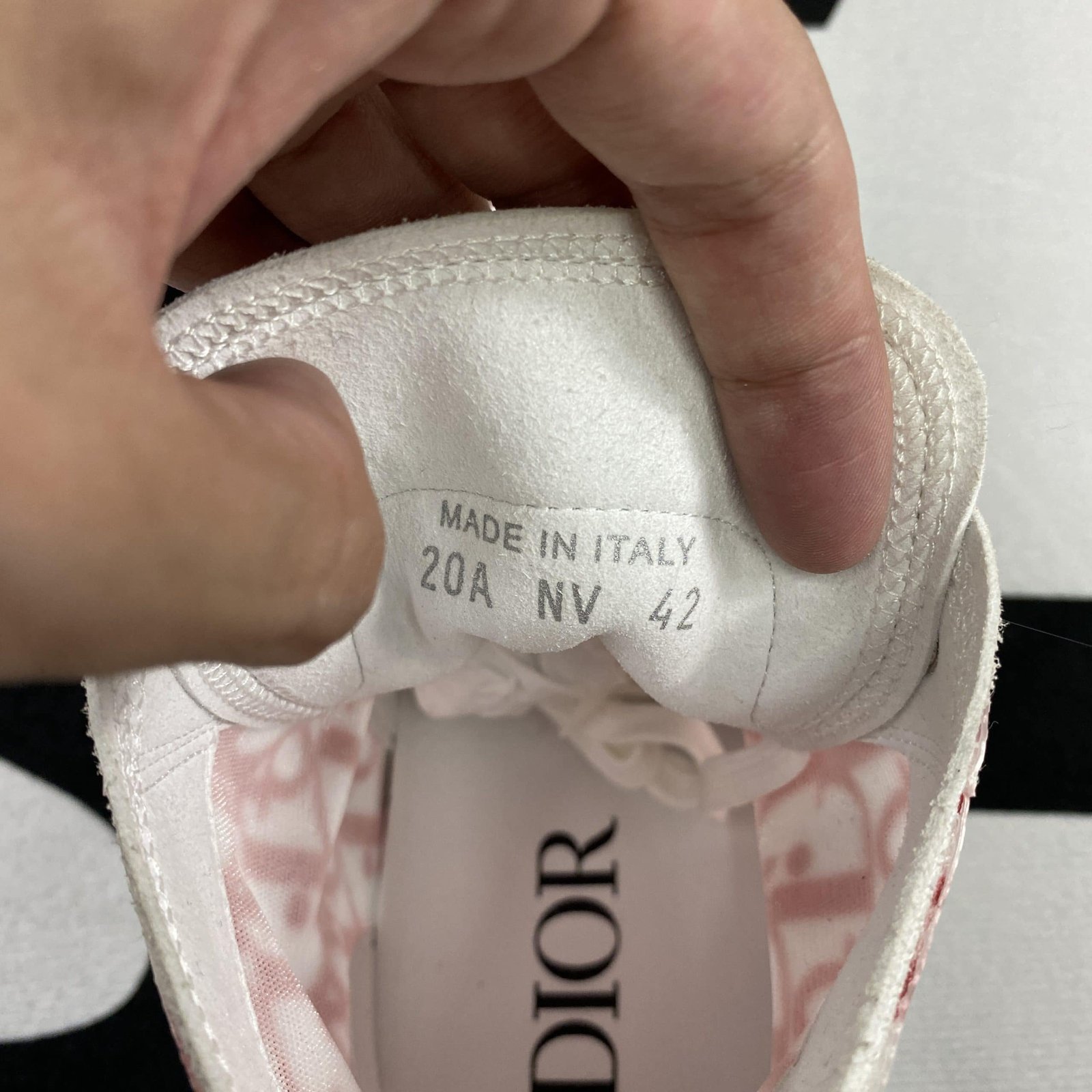 D10r B23 High Top Sneaker 13