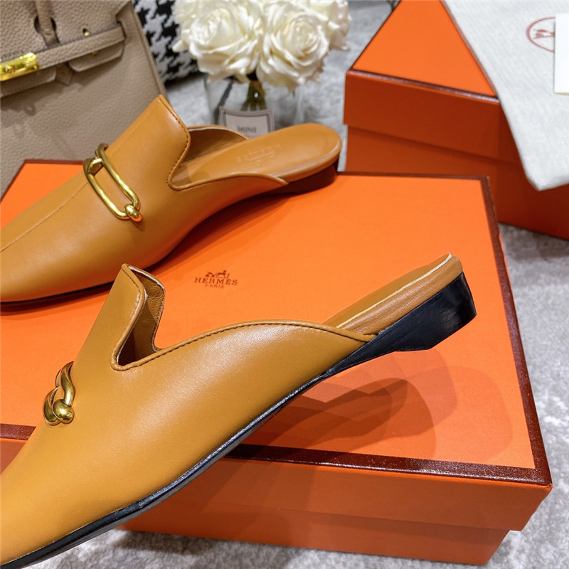 H**me5 muller flat slippers