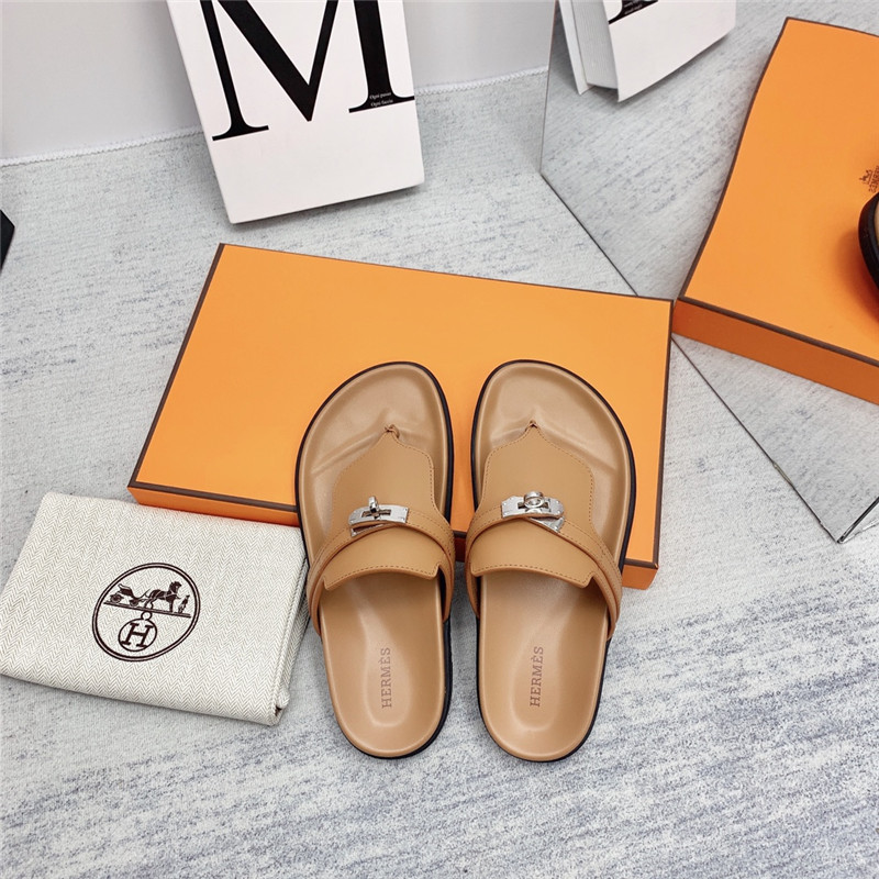 H**me5 couple shoes