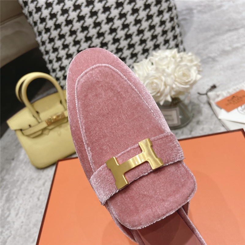 H**me5 H buckle classic slippers