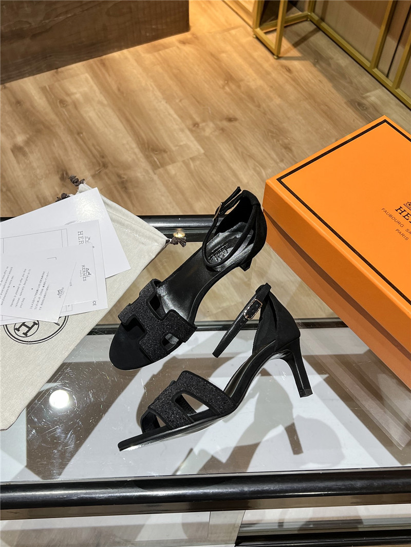 H**me5 high heel sandals