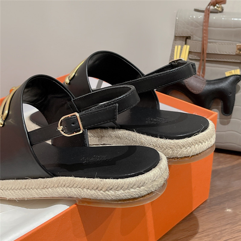 H**me5 knitted flat sandals