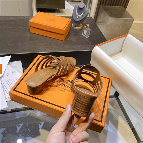 H**me5 kelly heels
