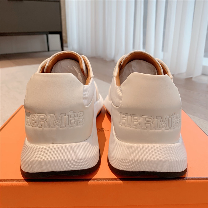 H**me5 classic look-alike British retro white shoes