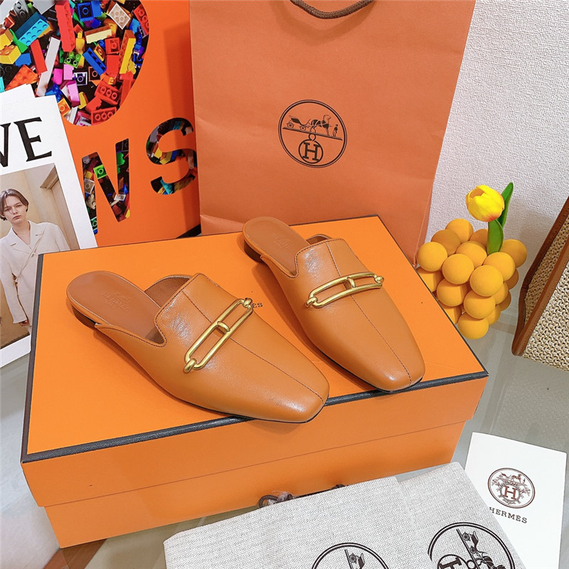 H**me5 flat slippers