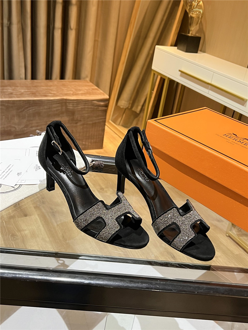 H**me5 high heel sandals