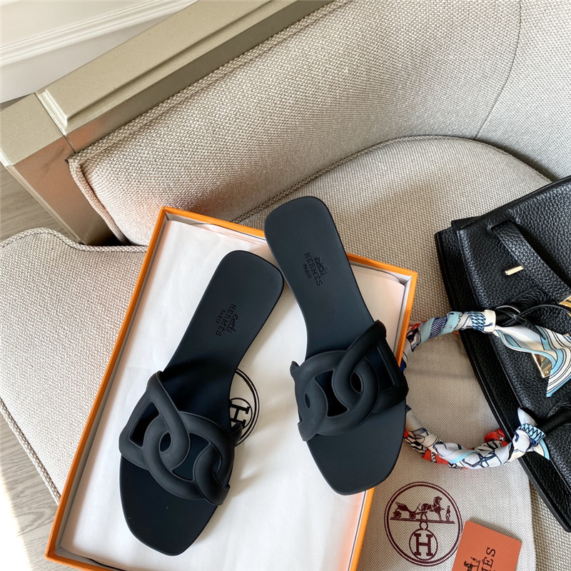 H**me5 new classic pig nose chain slippers