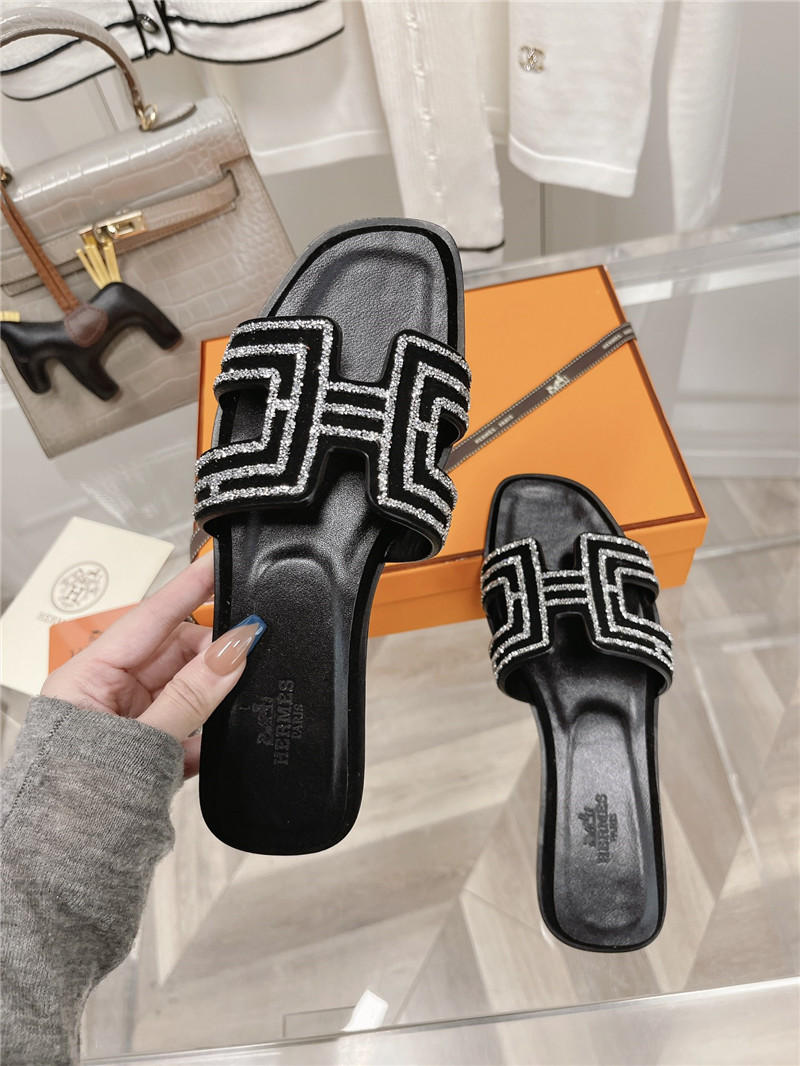 H**me5 flat sandals slippers