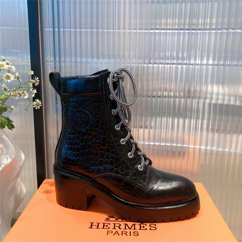 H**me5 classic ankle boots