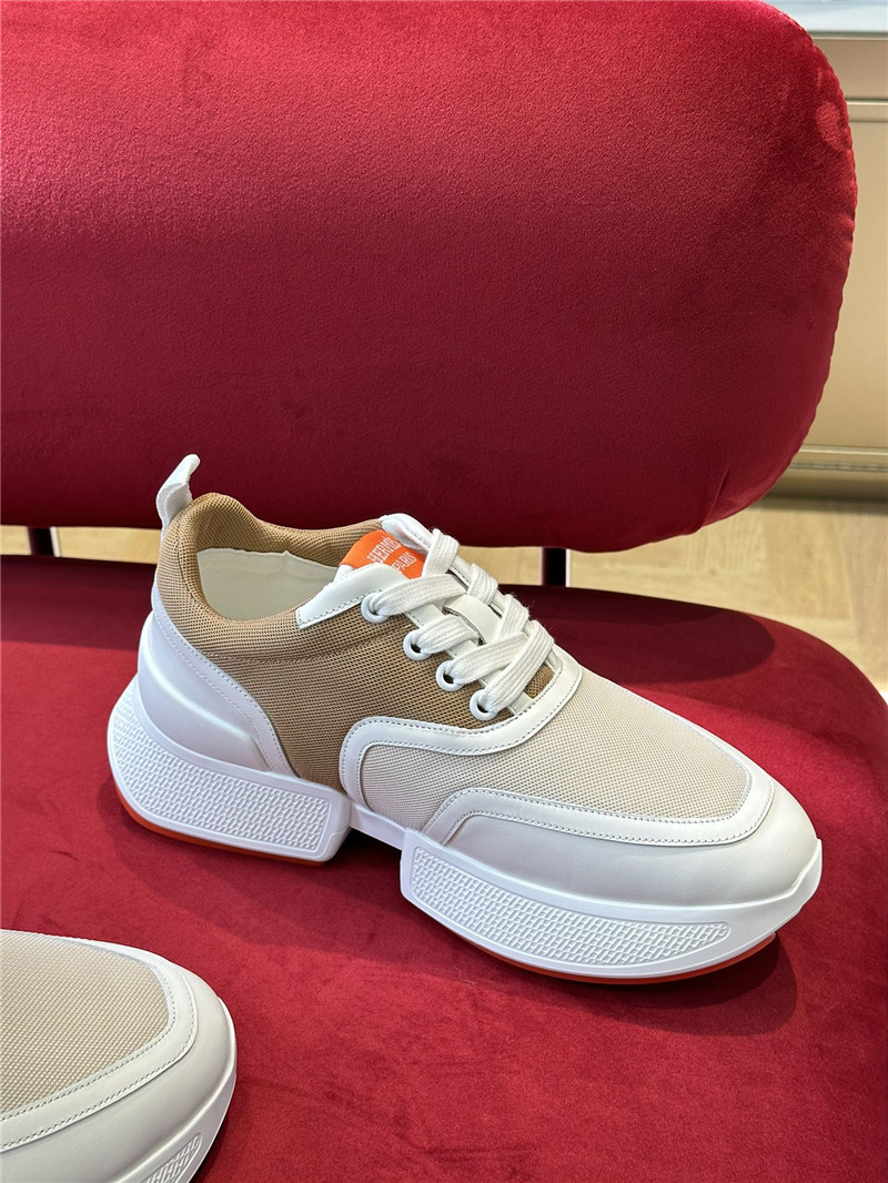 H**me5 new sneakers